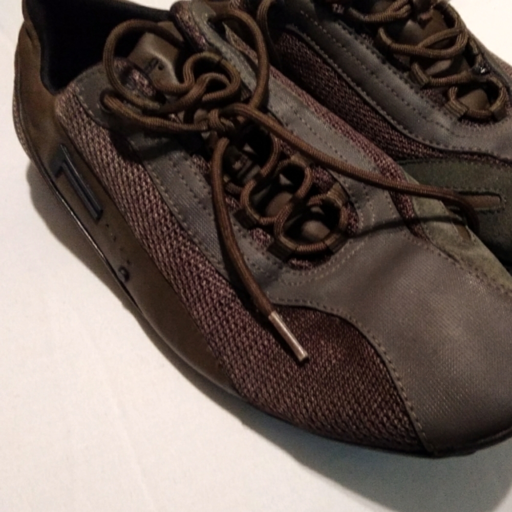 PZero Rosso Corsa M11.5 Army Green and Black Lace up Sneaker
